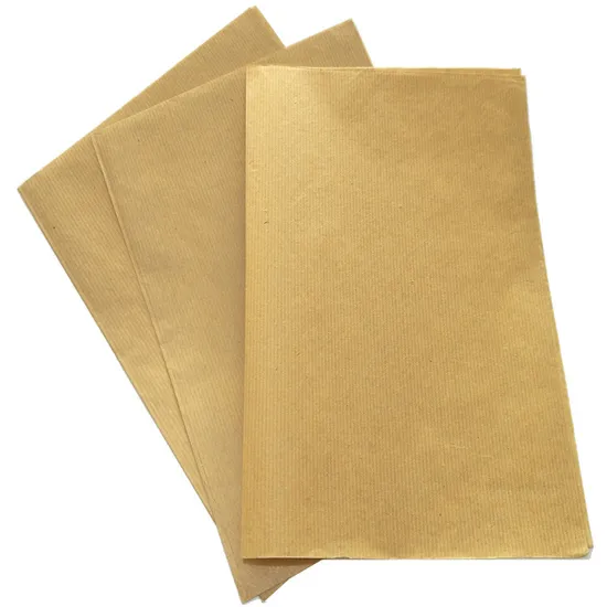 Hellbraunes, unbeschichtetes Kraftpapier in Rollen zum Verpacken und Verpacken